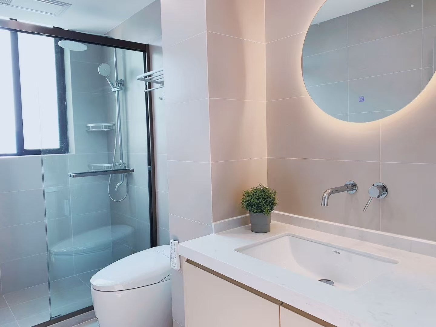 Nice 3br with balcony at Huangpu 黄浦众鑫城3房