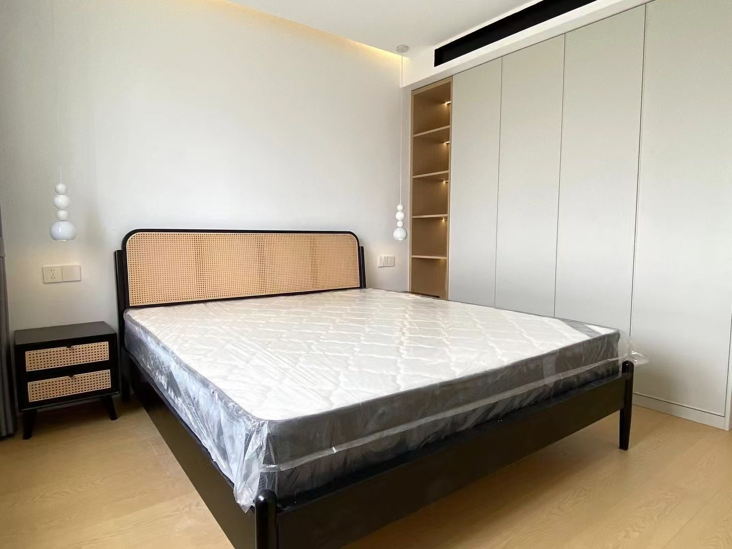 Modern 3br floor heating / west nanjing rd 达安城3房