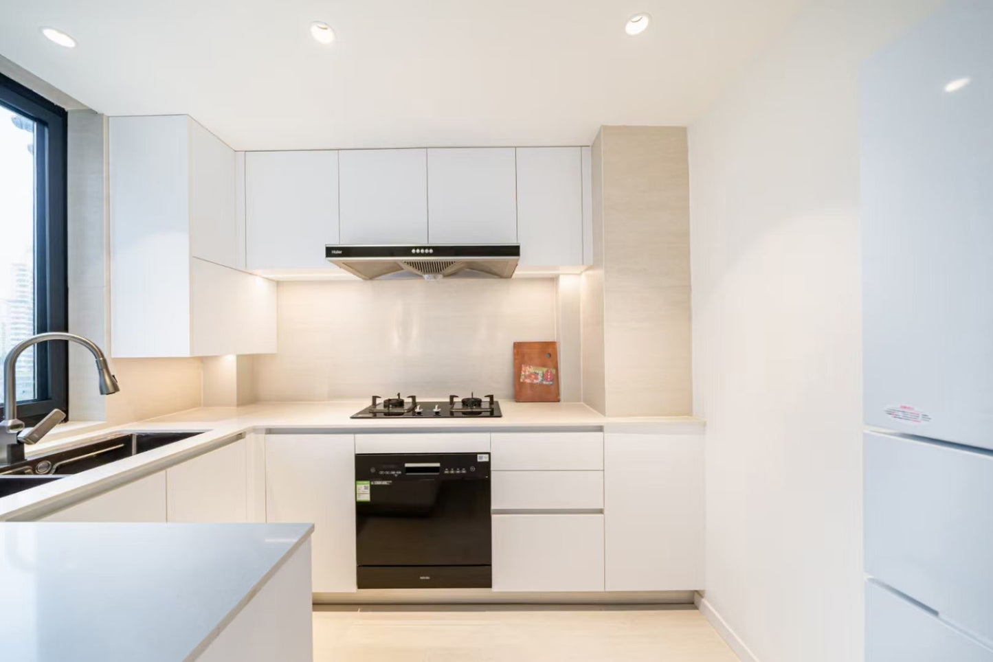Brand new 3br with river view / Suzhou river 苏堤春晓3房河景