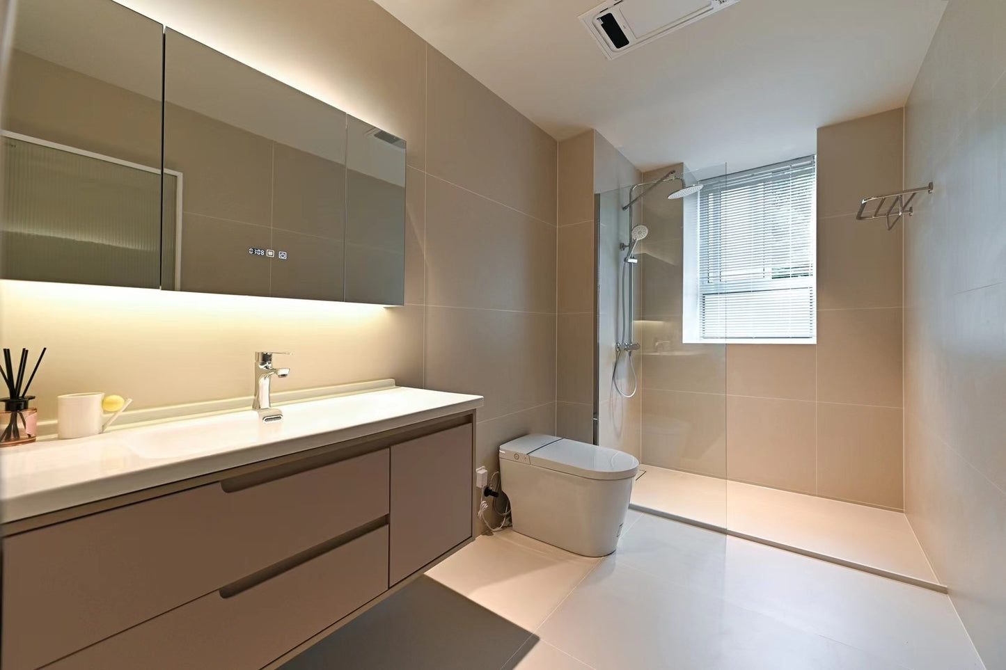 Beautiful 3br apt at Suzhou river 苏州河畔东方莱茵3房