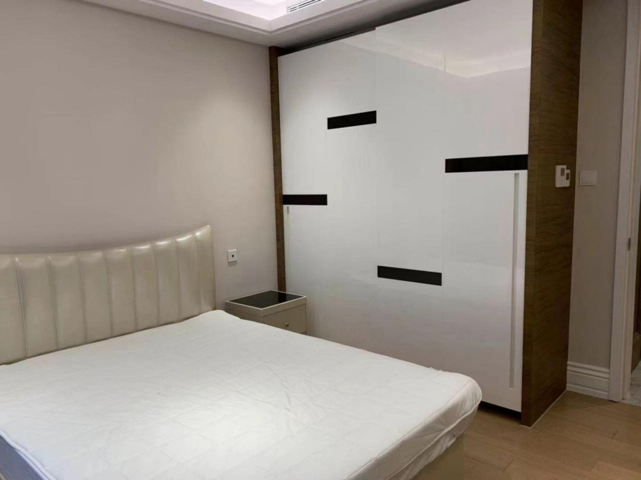Modern 3br at suhe rongjing 苏河荣景3房