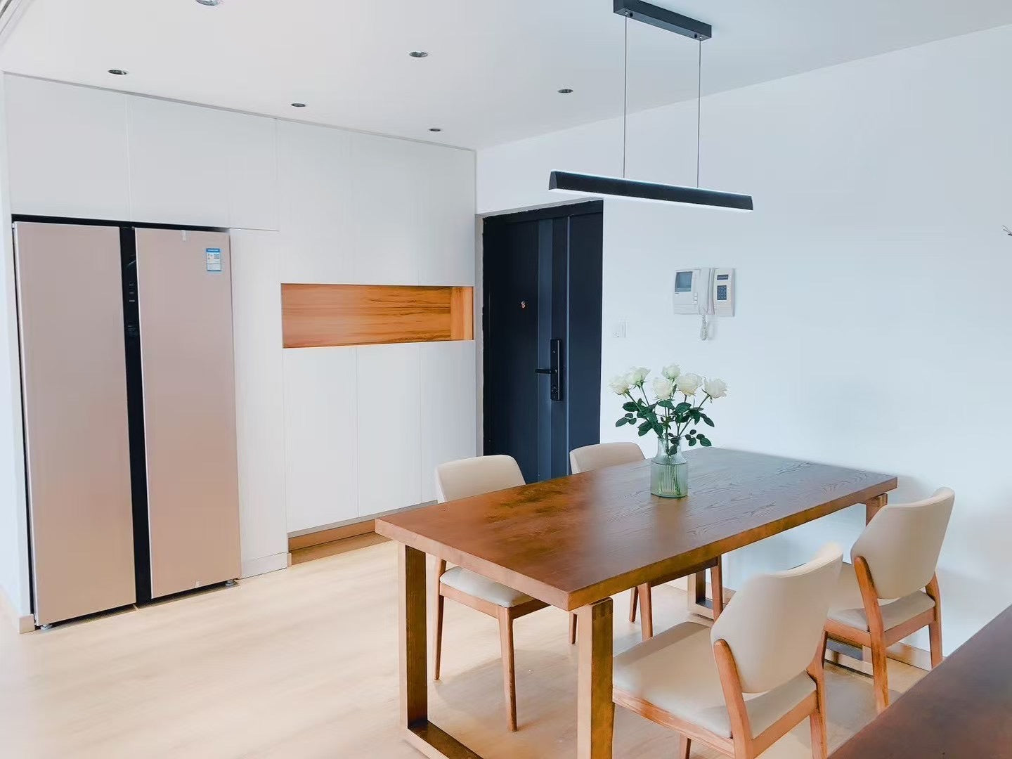 Nice 3br with balcony at Huangpu 黄浦众鑫城3房