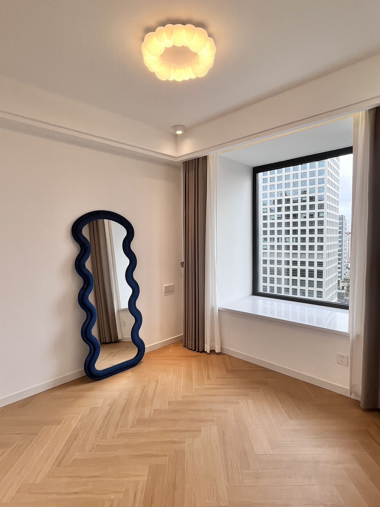 Beautiful 3br apt near Xintiandi 永业公寓3房法式奶油风
