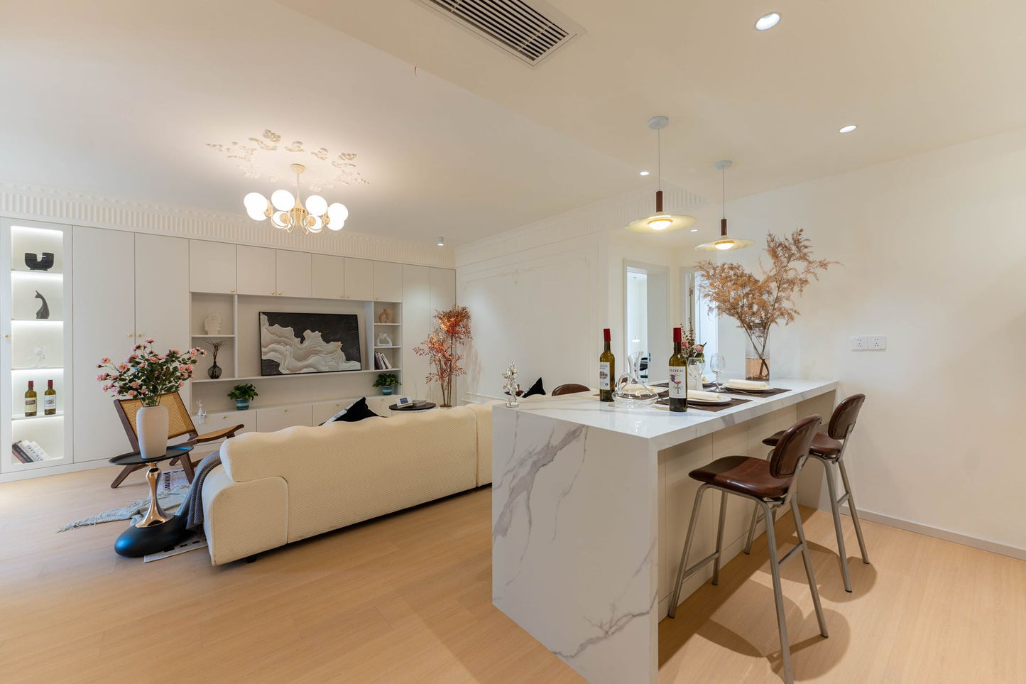 Beautiful 2br 2bath at xujiahui 徐家汇花园2房带地暖