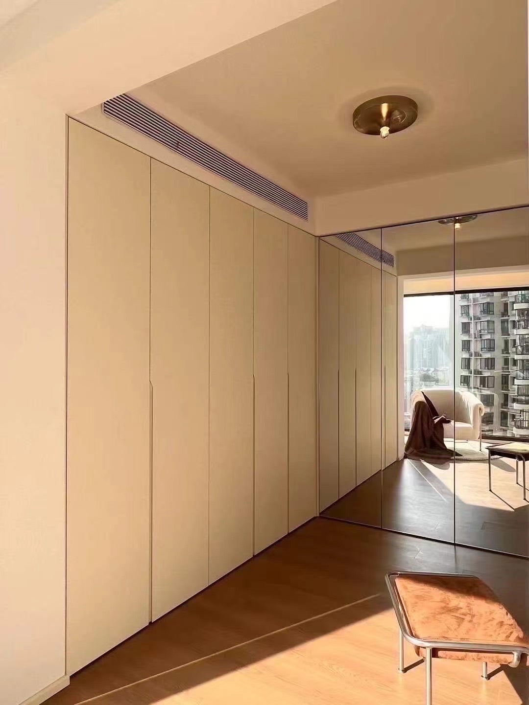 Super 2br + study @ Suzhou river 中远两湾城2+1房