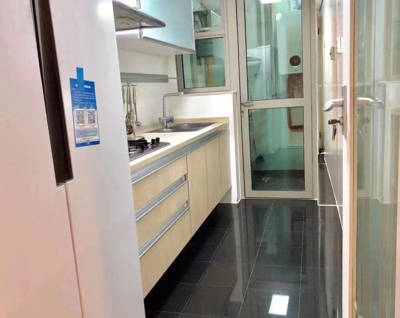 Cozy 1br apt with floor heating at 8 park 静安豪景1房