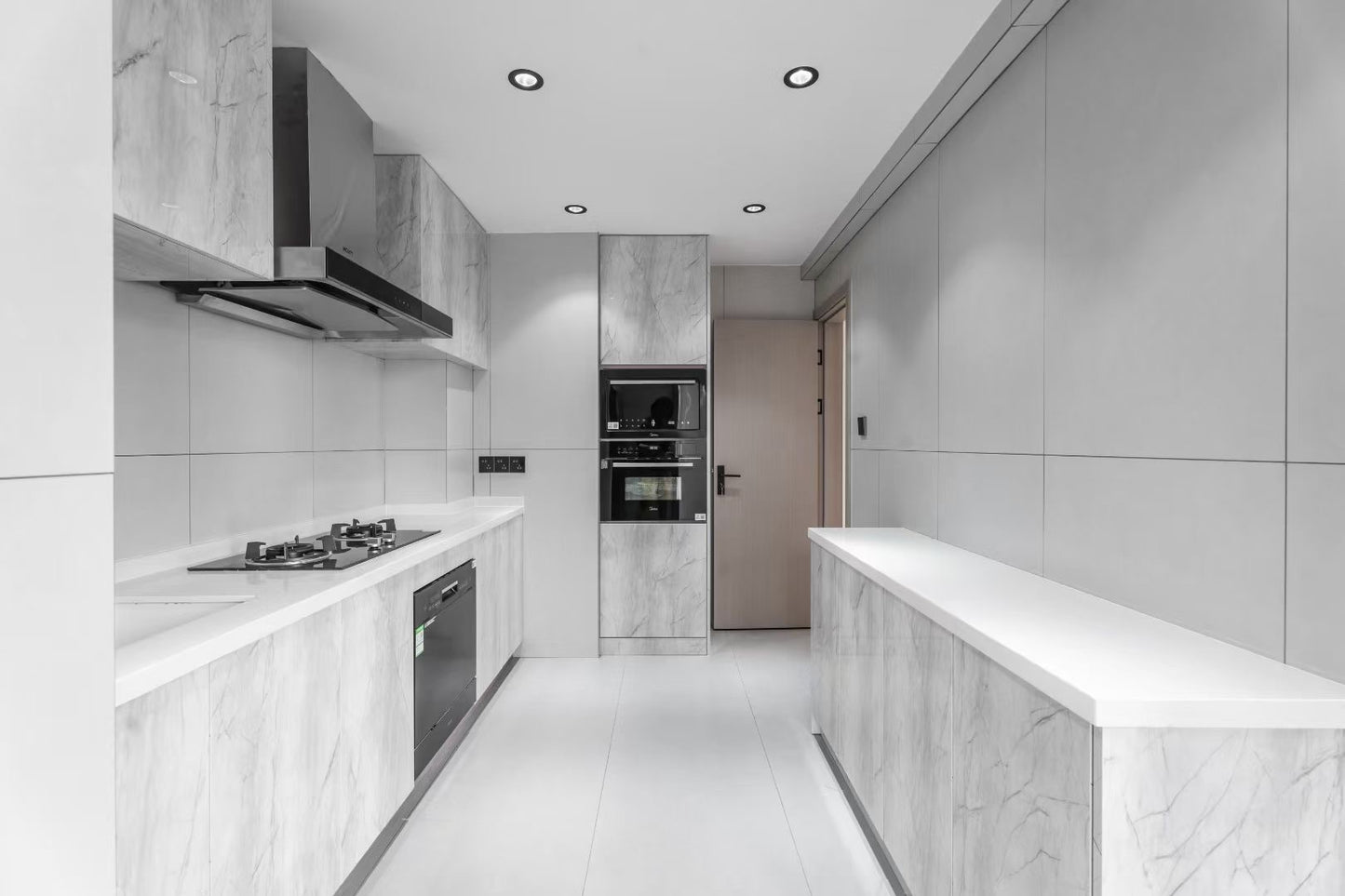 Modern 3br+study / Xujiahui 天际花园3+1房