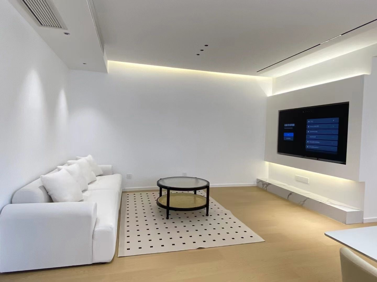 Modern 3br floor heating / west nanjing rd 达安城3房