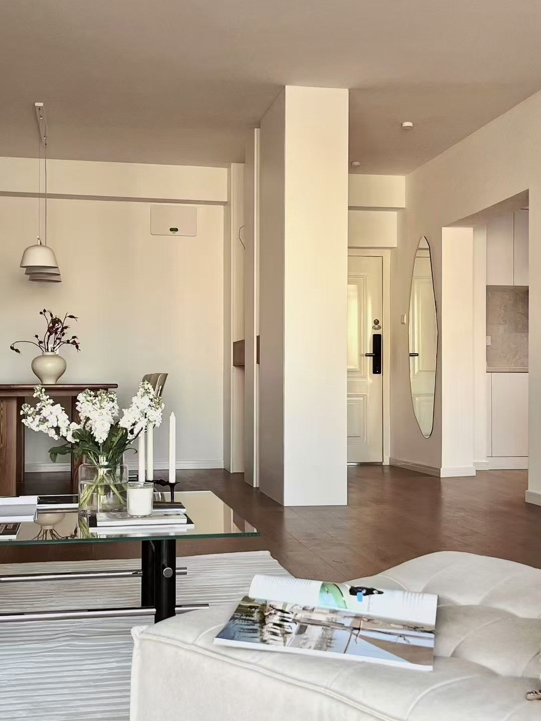 Spacious 4br apt with floor heating at jingan 银华苑4房