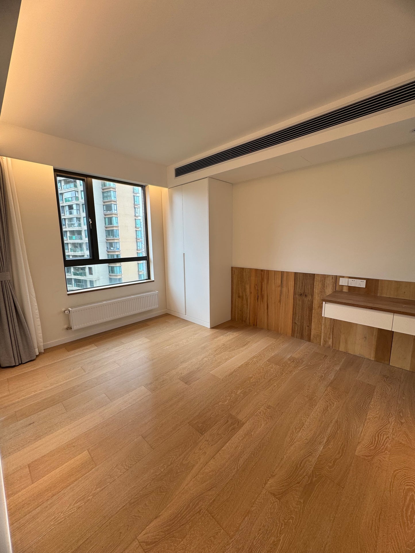 Nice 3br + study at la doll 国际丽都3+1房公寓