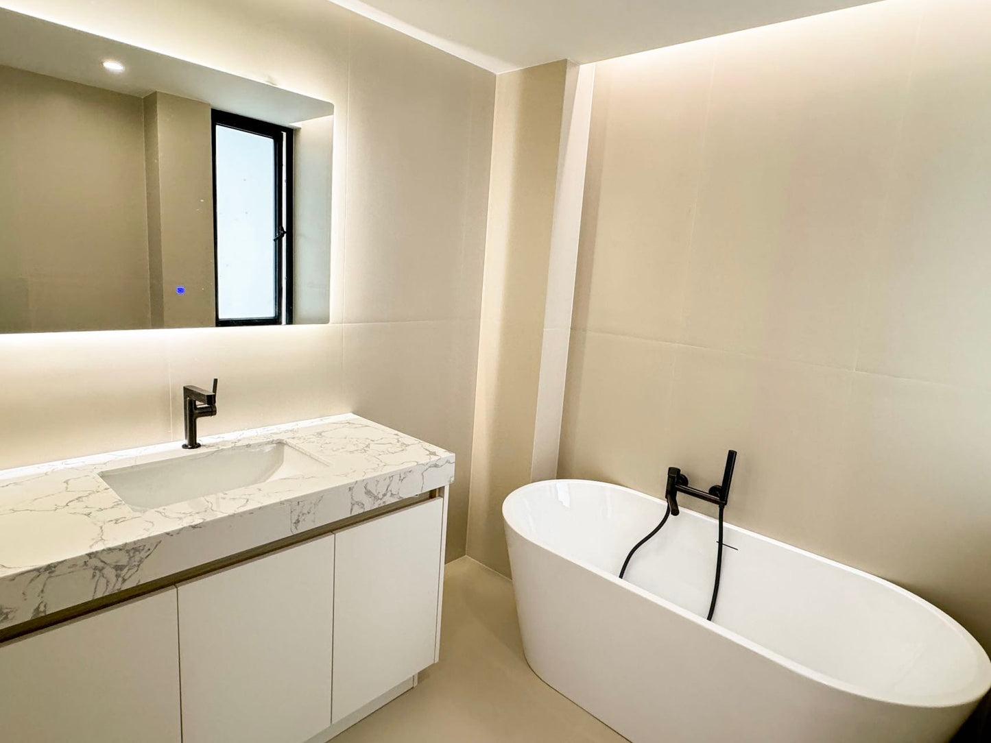 Beautiful 3br apt with river view 圣俪澳门苑3房