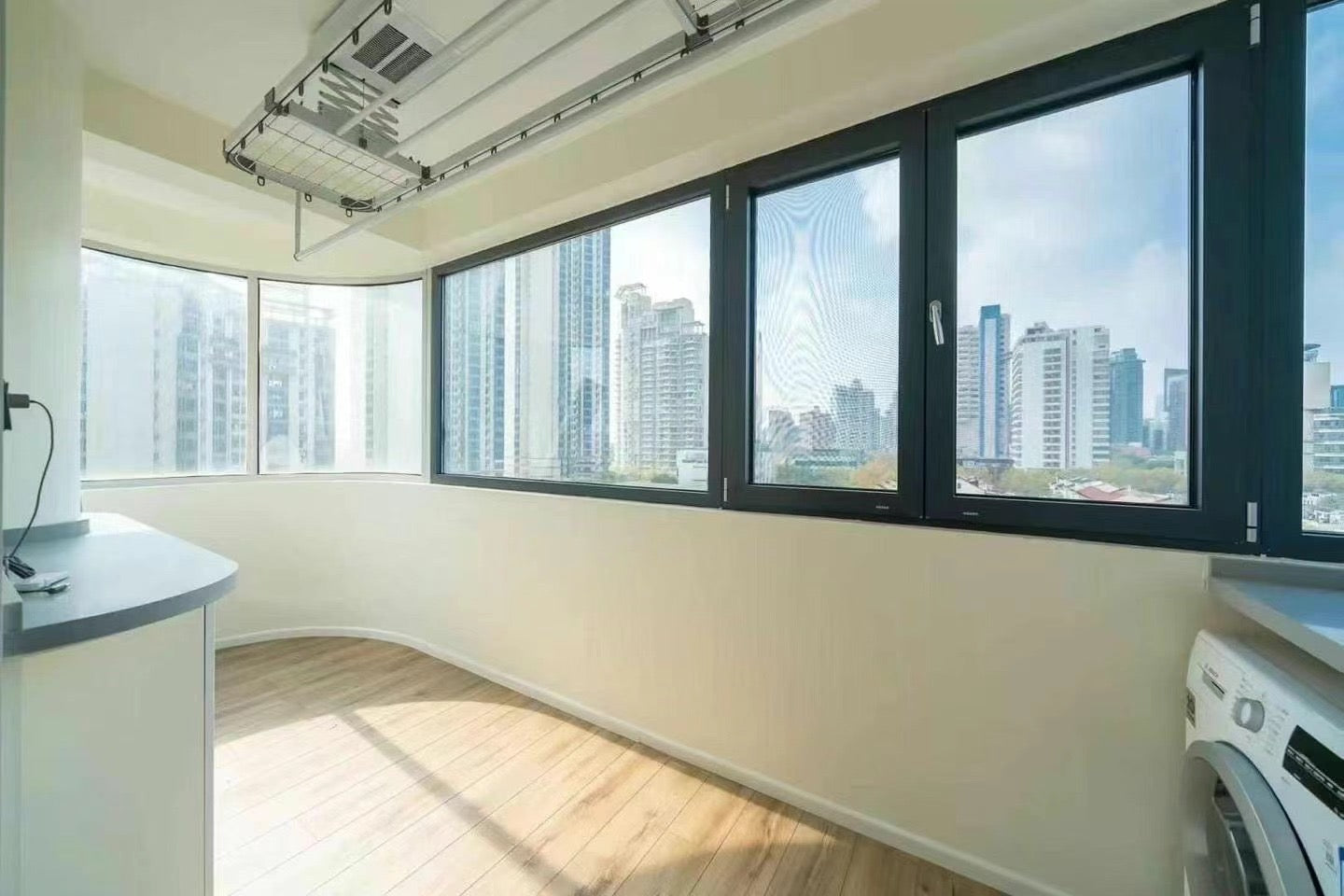 Beautiful 2br 2baths apt changle rd 皇家公寓2房