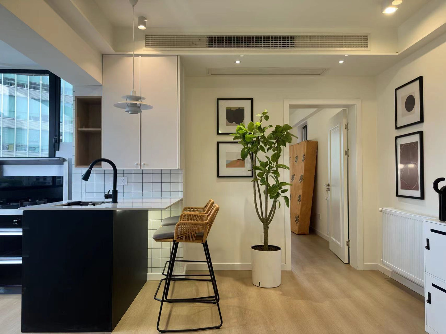 Beautiful 1br apt , floor heating / west nanjing rd 达安城1房