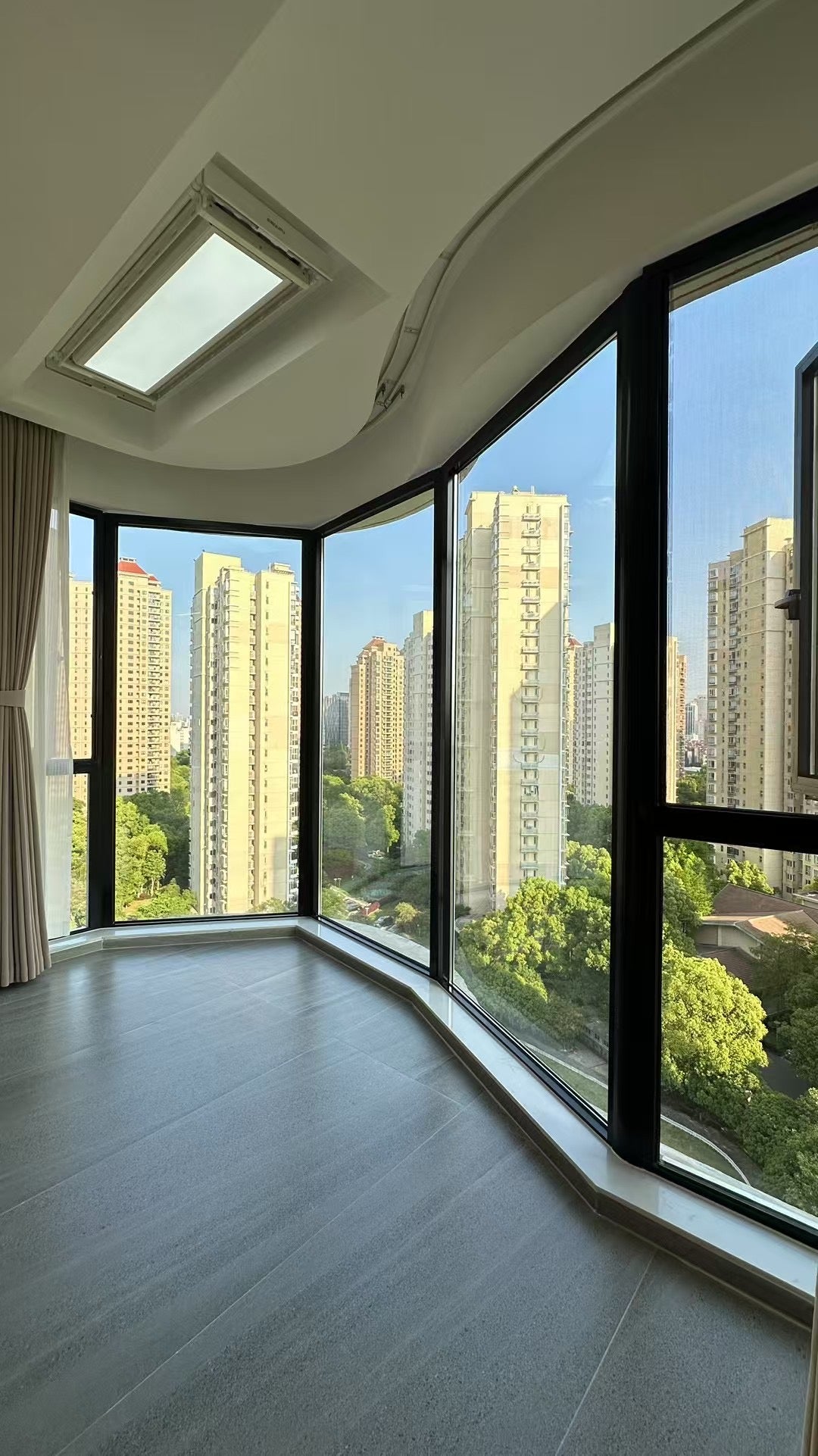Newly 2br apt at oasis riviera 天山河畔2房