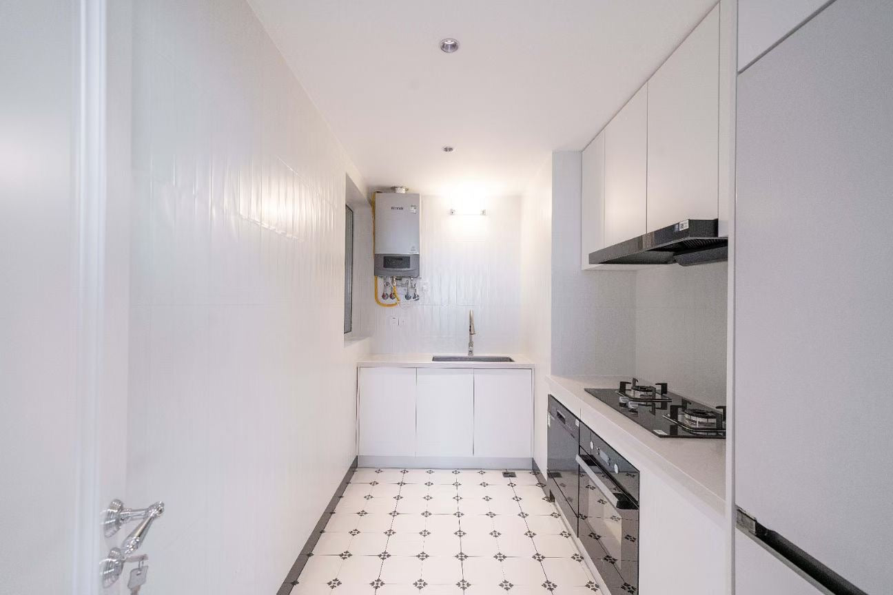River view 2br + study apt 逸升阁2+1房