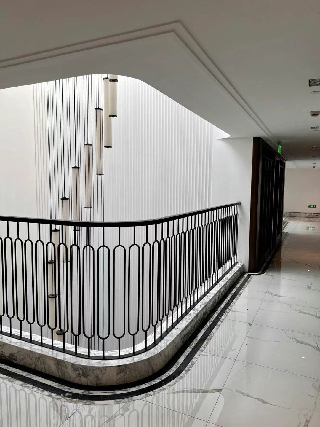 Luxury 1br at south wulumuqi rd 乌南398大1房