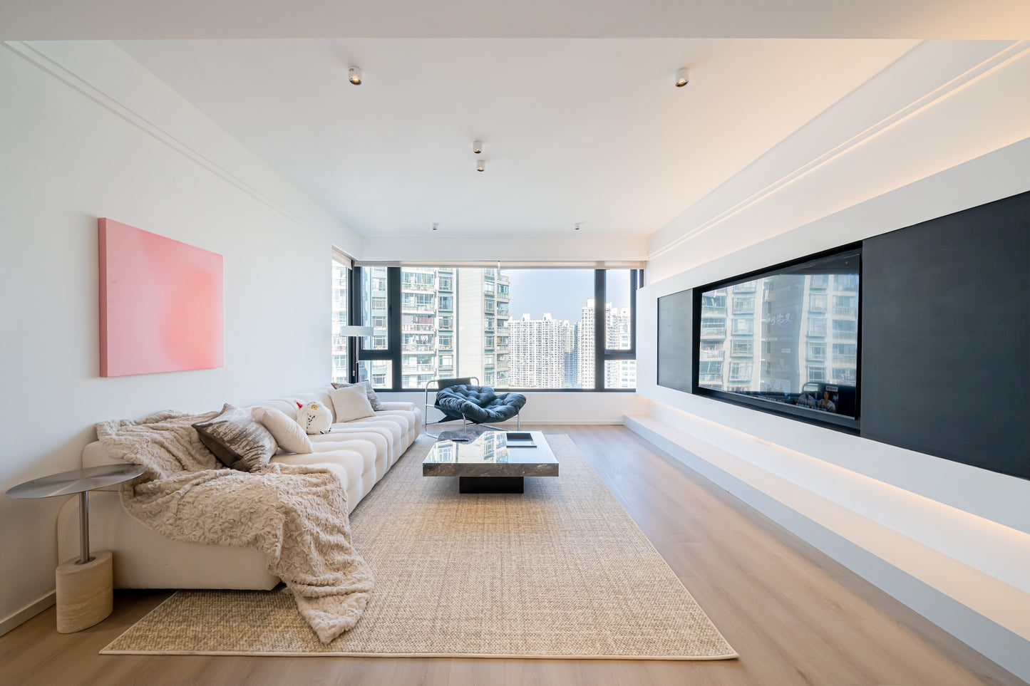 Modern 4br apt beside Suzhou river 半岛花园4房
