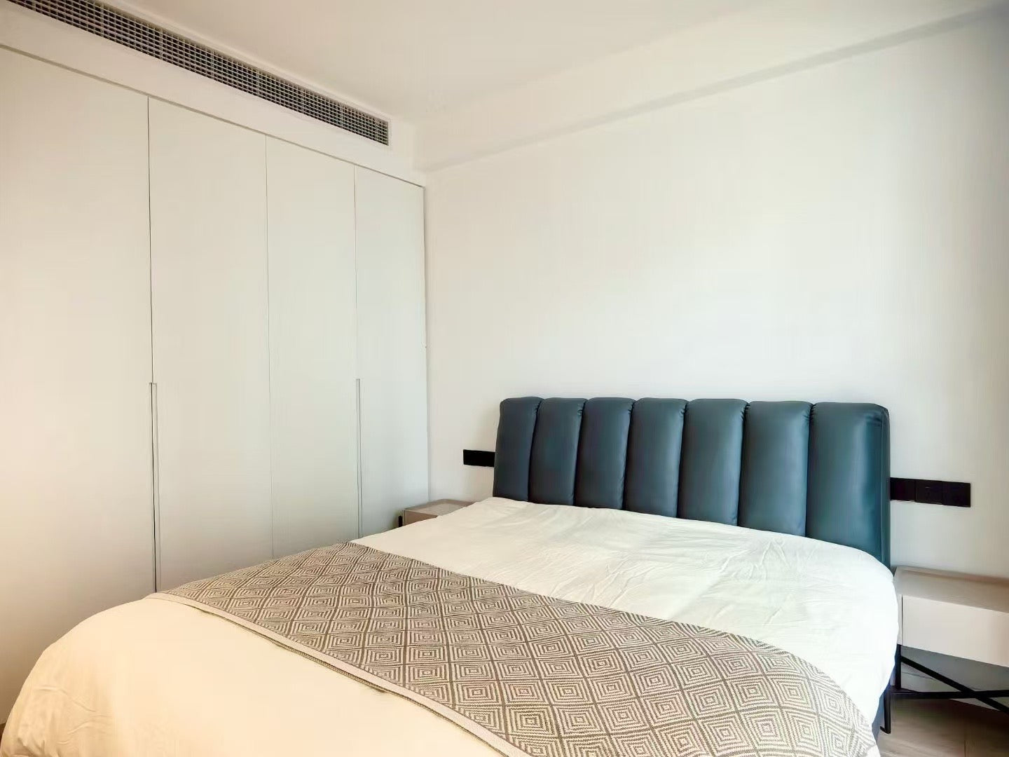 zhongshan park 3br with floor heating 路易凯旋宫3房带地暖