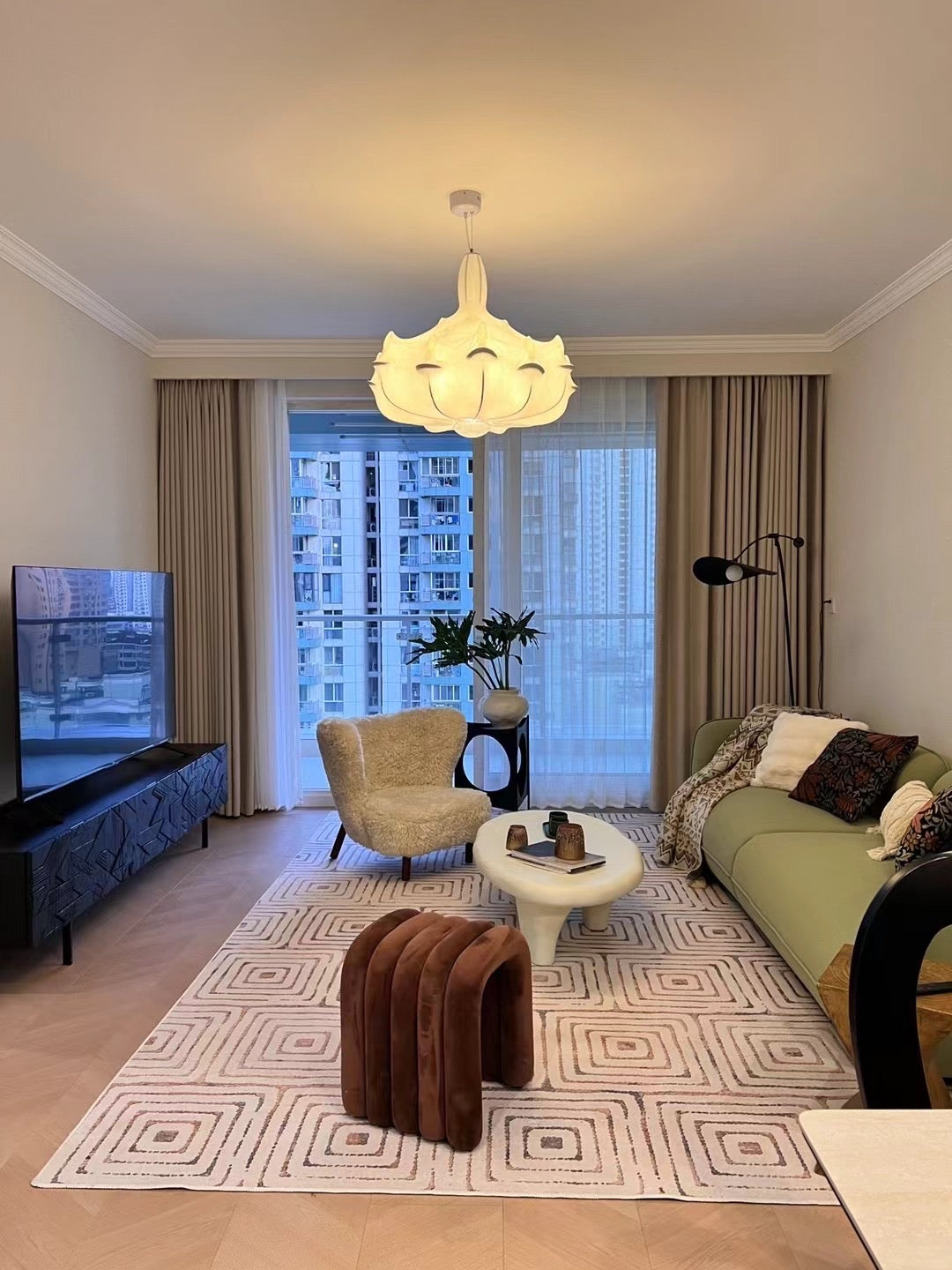 Modern 2br apt balcony / jiashan rd 鼎园2房