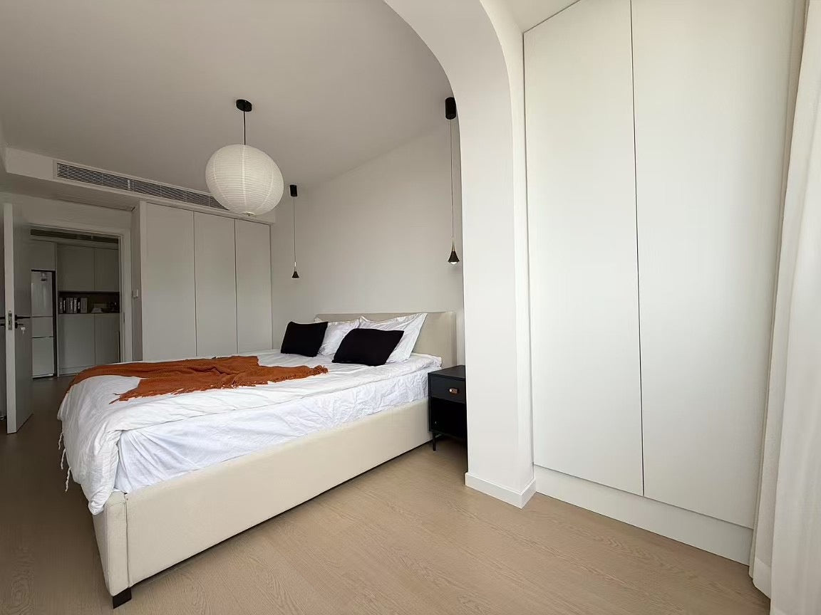 Beautiful 1BR at jingan temple 四和花园1房