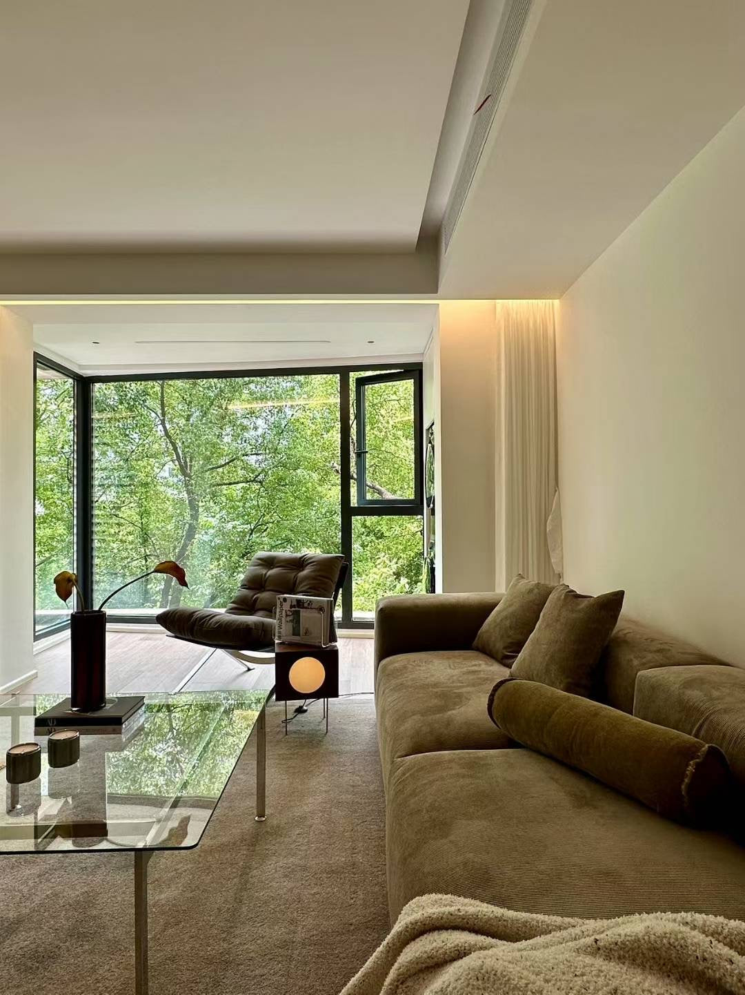 Newly 2br beside Suzhou river 中远两湾城2房