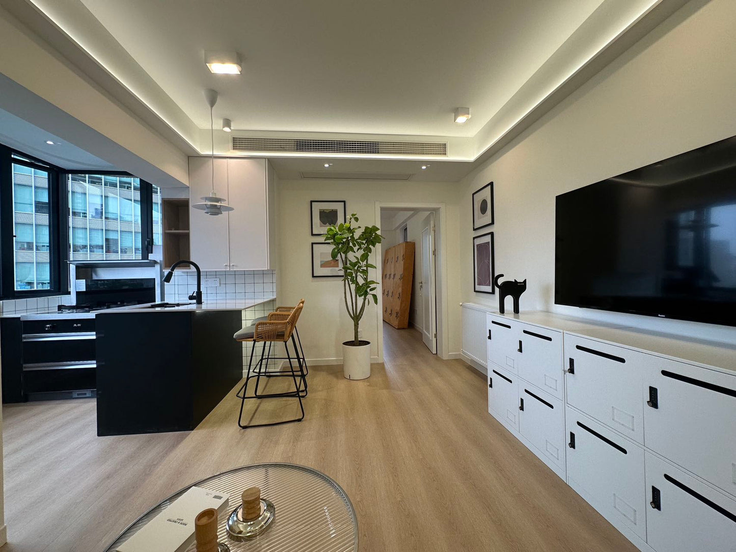 Beautiful 1br apt , floor heating / west nanjing rd 达安城1房