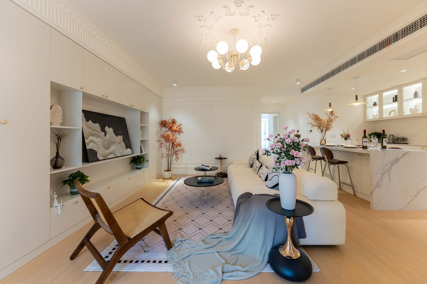 Beautiful 2br 2bath at xujiahui 徐家汇花园2房带地暖