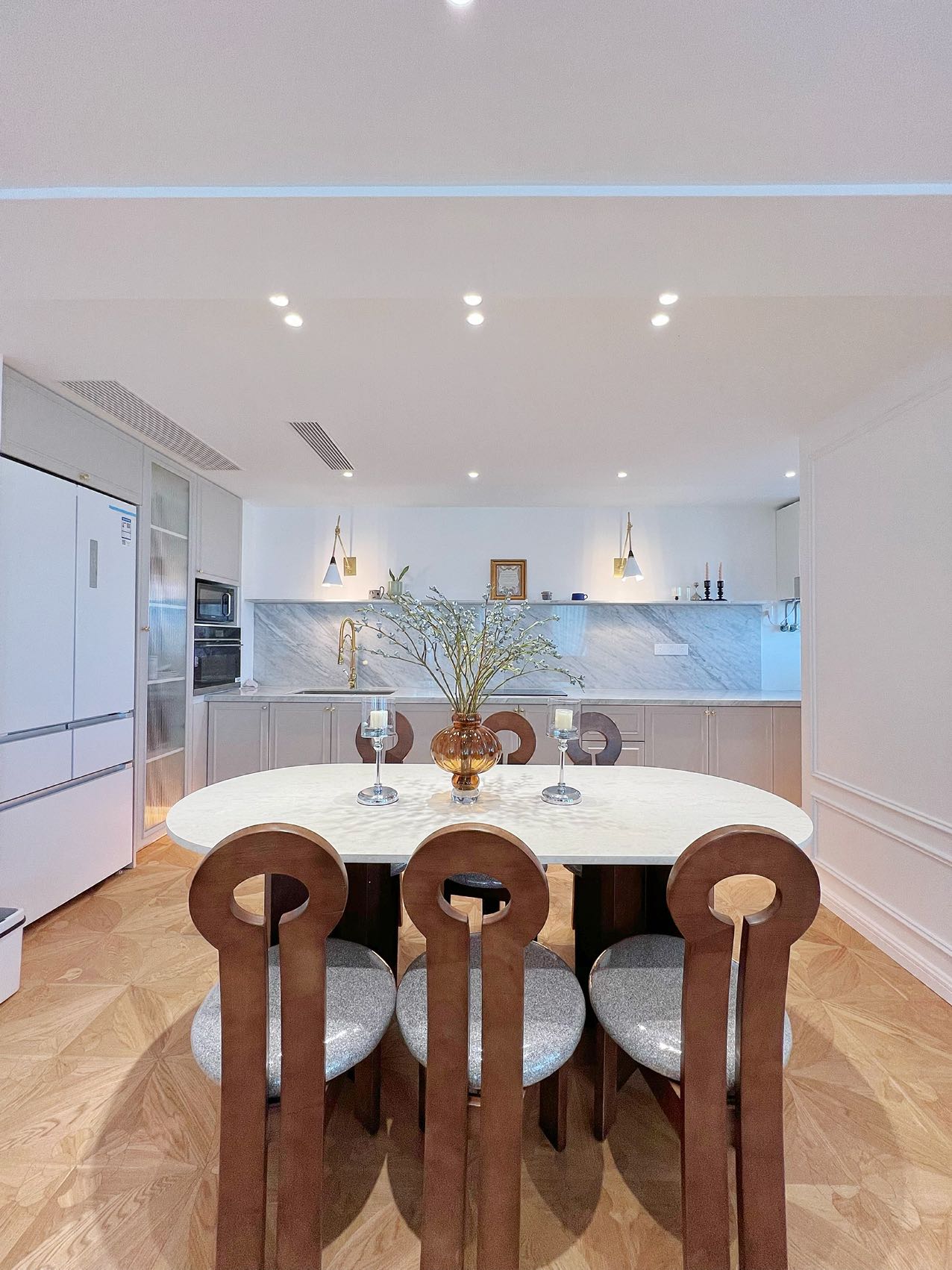 Spacious 3br + study apt 260sqm in Gubei 伦敦广场3+1房