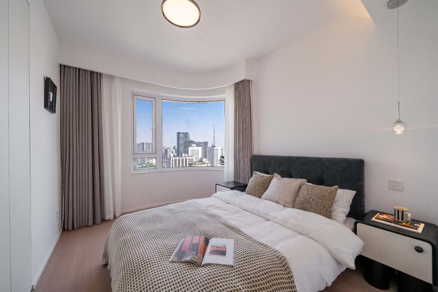 River view 2br + study apt 逸升阁2+1房