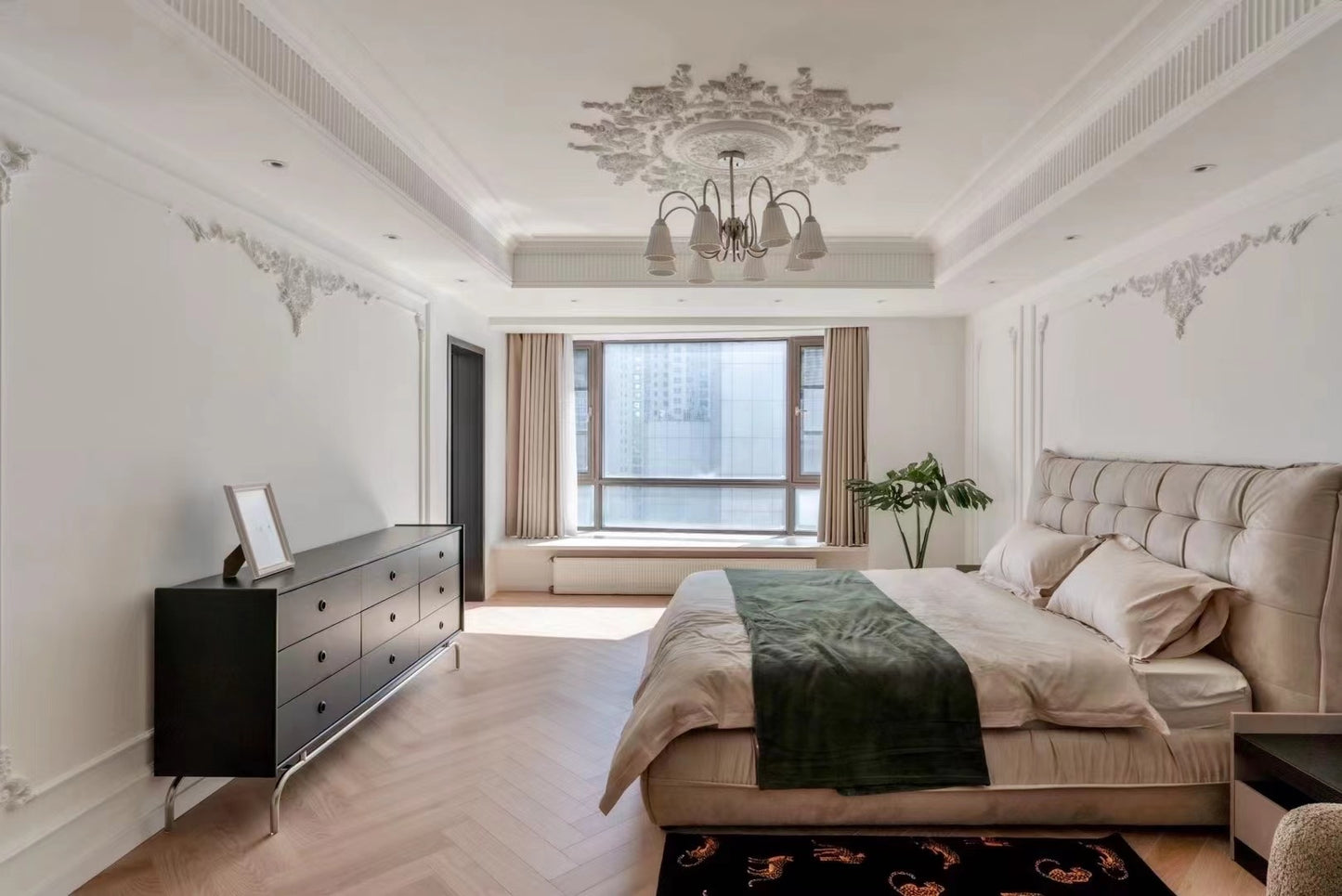 Spaciouse 5+1br with 100sqm roof terrace 虹桥府邸5+1房带100平米露台