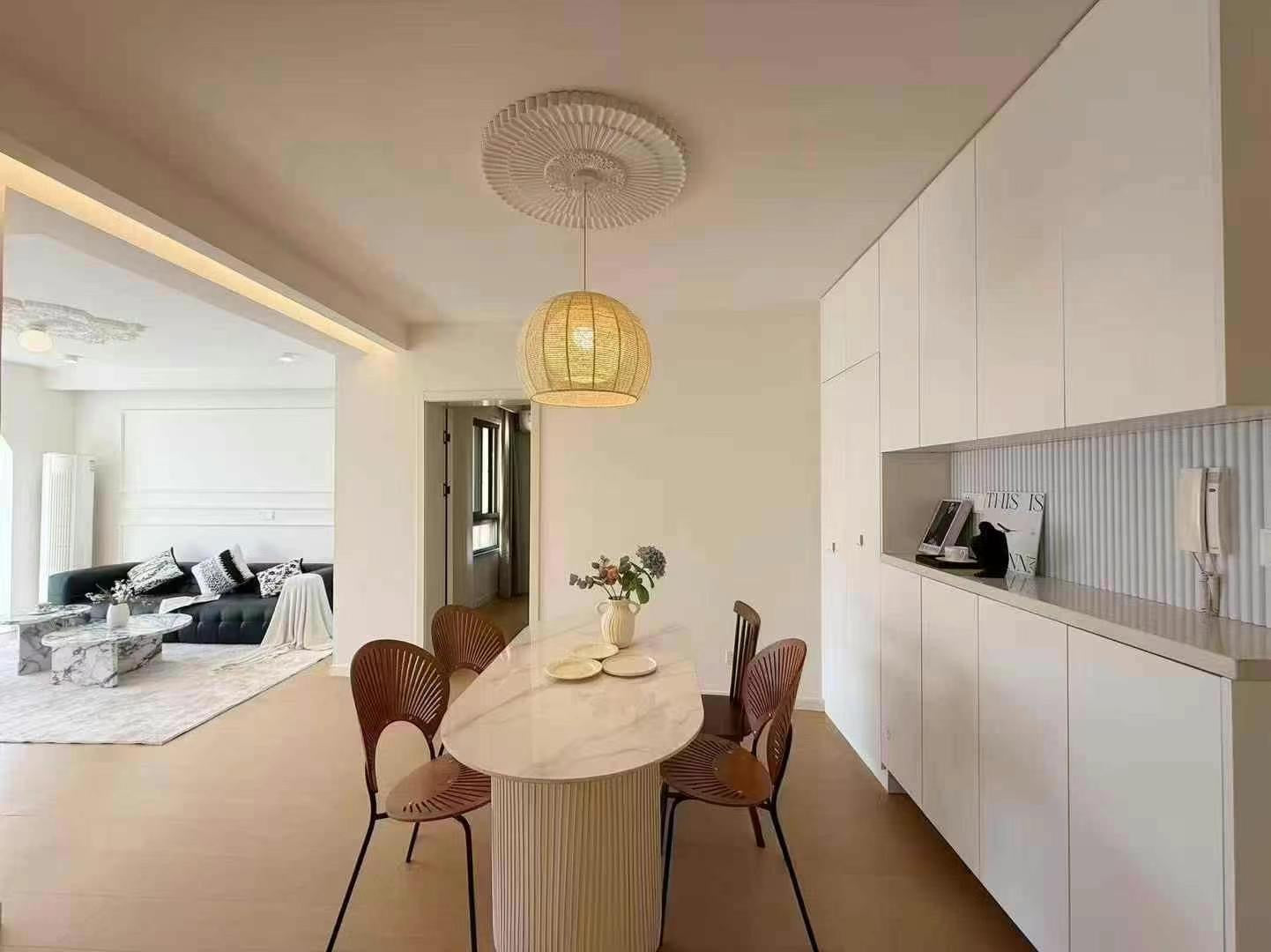 Newly 2br with floor heating at near Xintiandi 汇龙新城2房