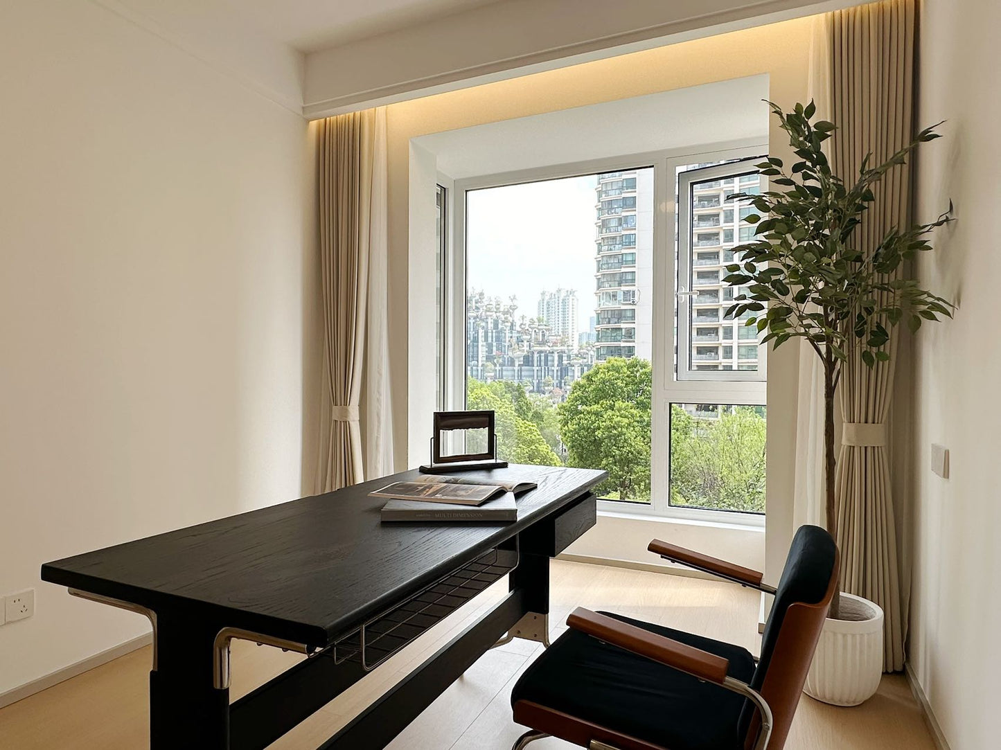 Modern 3br apt good design 中远两湾城3房