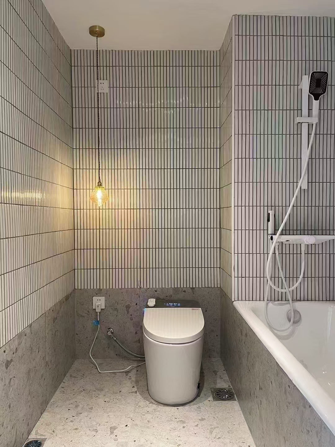 Nice 2br apartment at people square 长发大厦2房