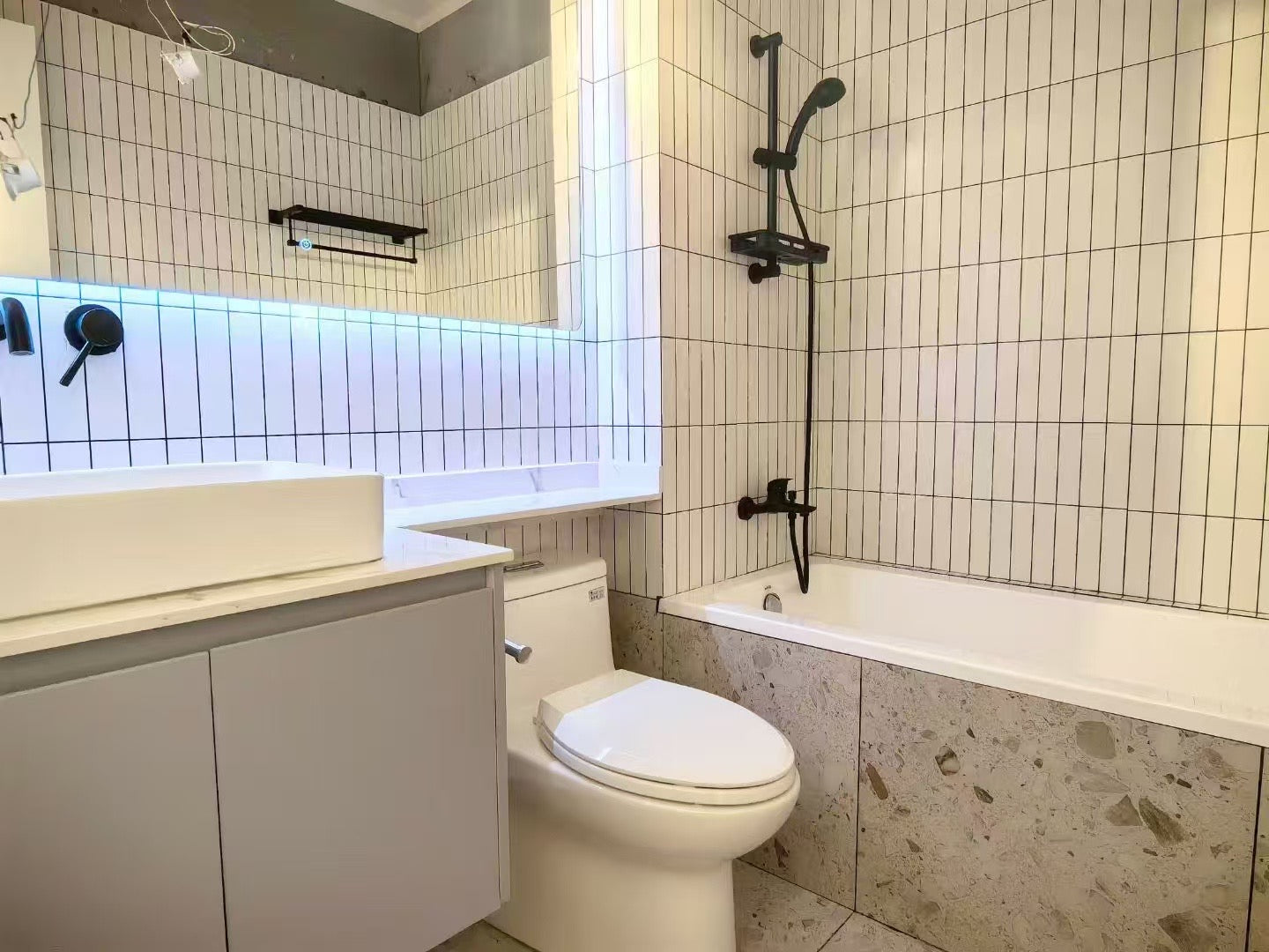 zhongshan park 3br with floor heating 路易凯旋宫3房带地暖