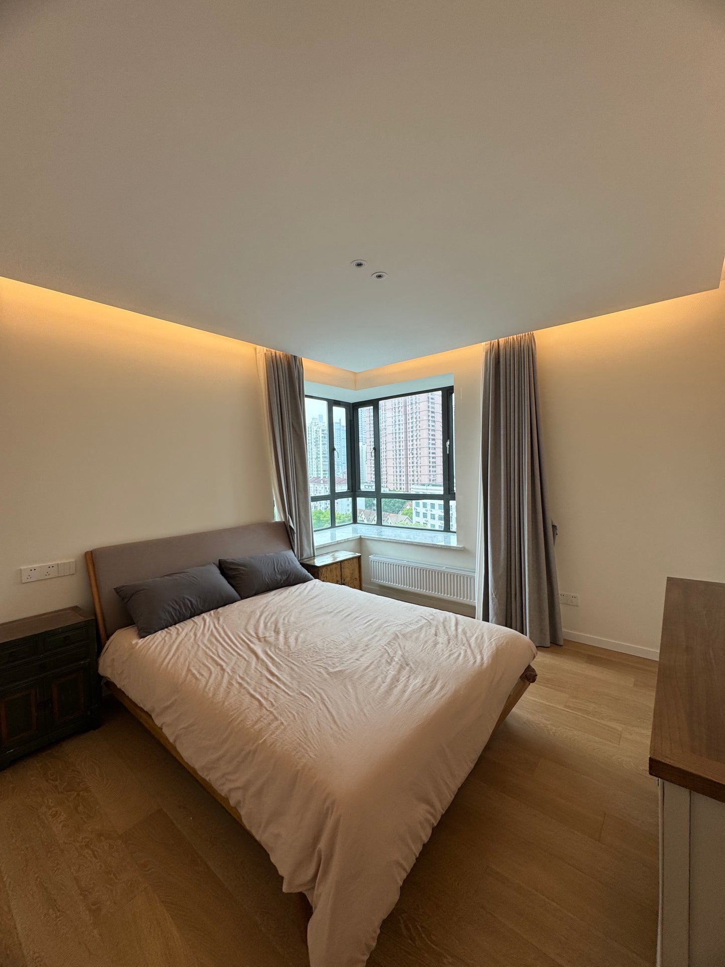 Nice 3br + study at la doll 国际丽都3+1房公寓