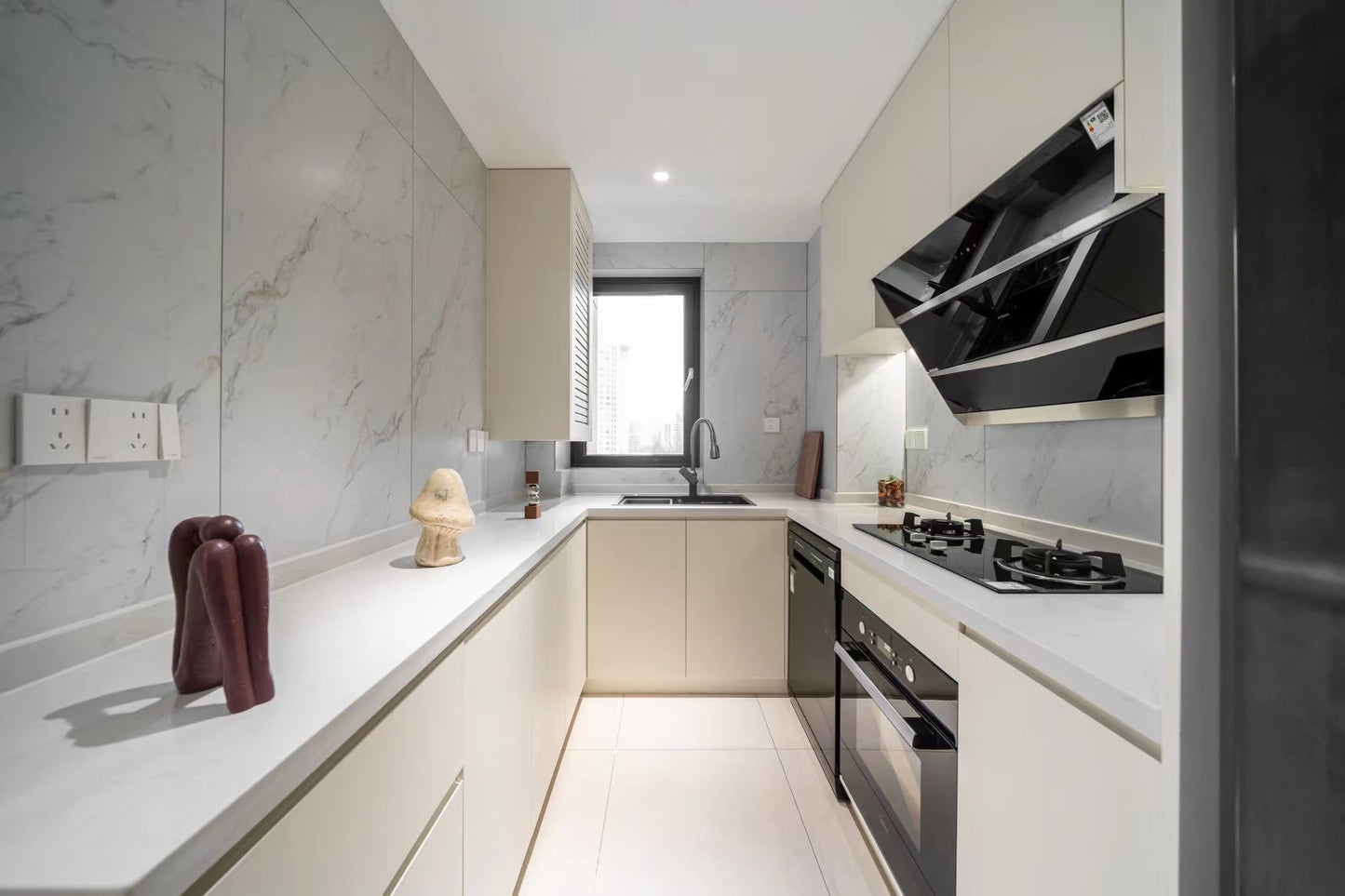Modern 3br at jiaotong university 淮海花园3房
