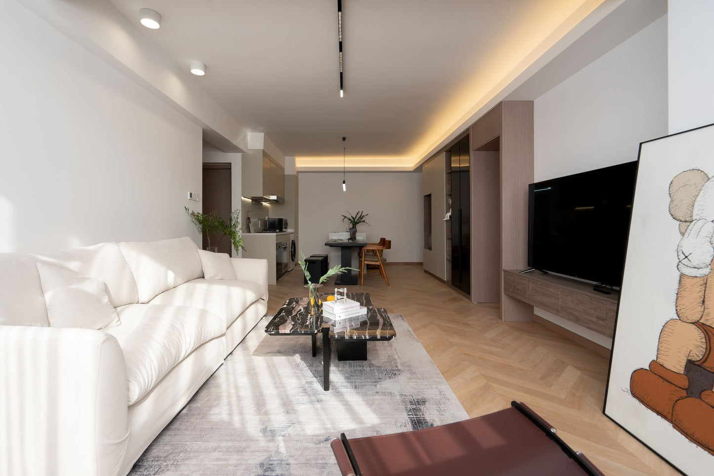 Modern 3br apt at north Xiangyang rd 襄乐大厦现代3房