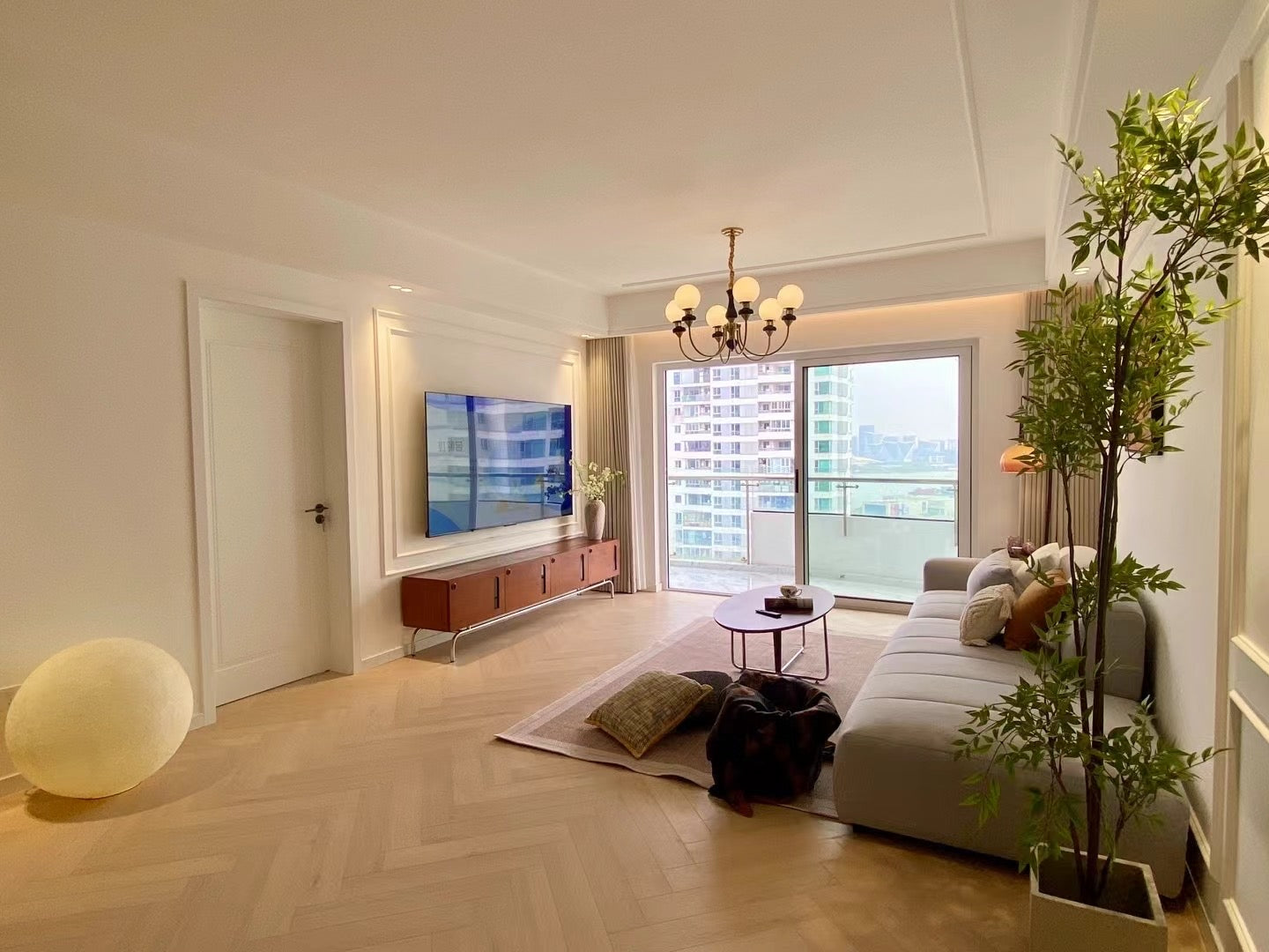 Newly 2br apt river view / xuhui bund 百汇园2房江景