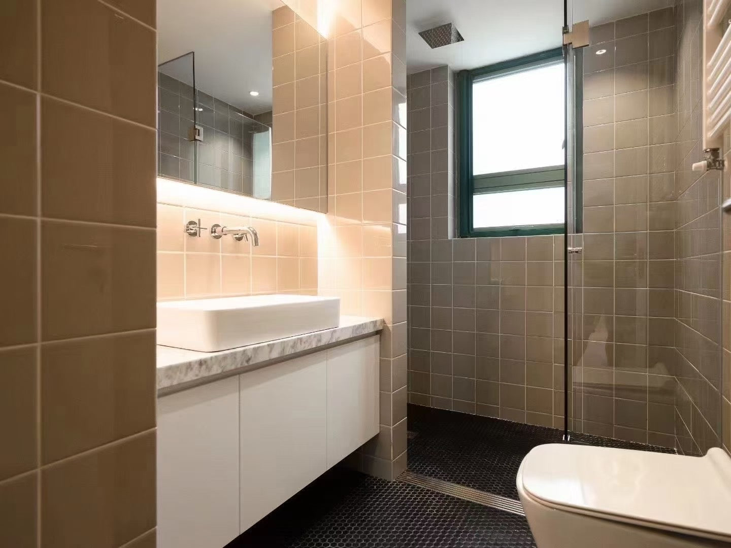 Modern 3br 175sqm with balcony / central residences 嘉里华庭3房带阳台