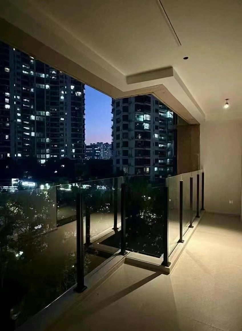 Newly 3br with floor heating near suzhou river 中远两湾城3房