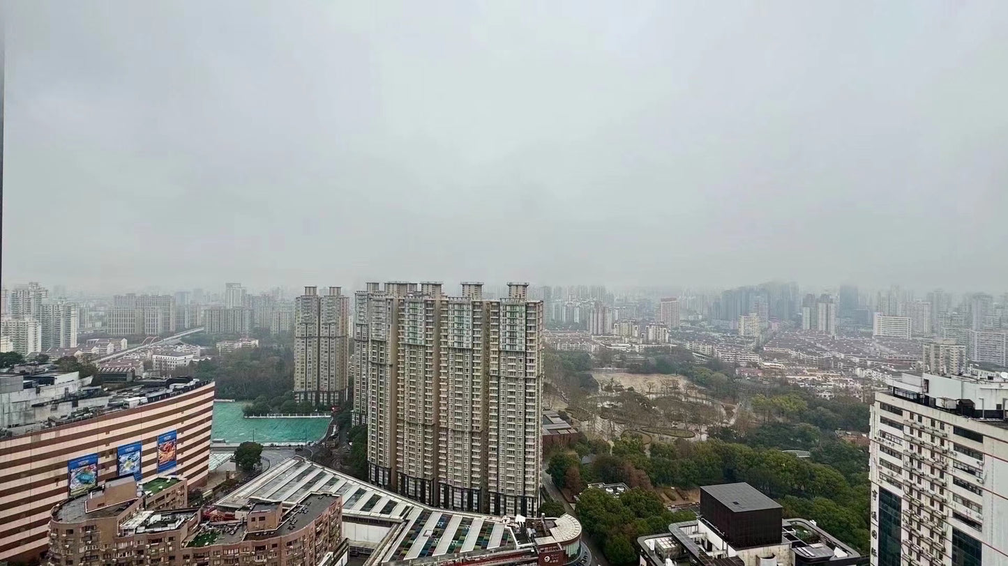 Modern 3br at Zhongshan park 兆丰花园3房