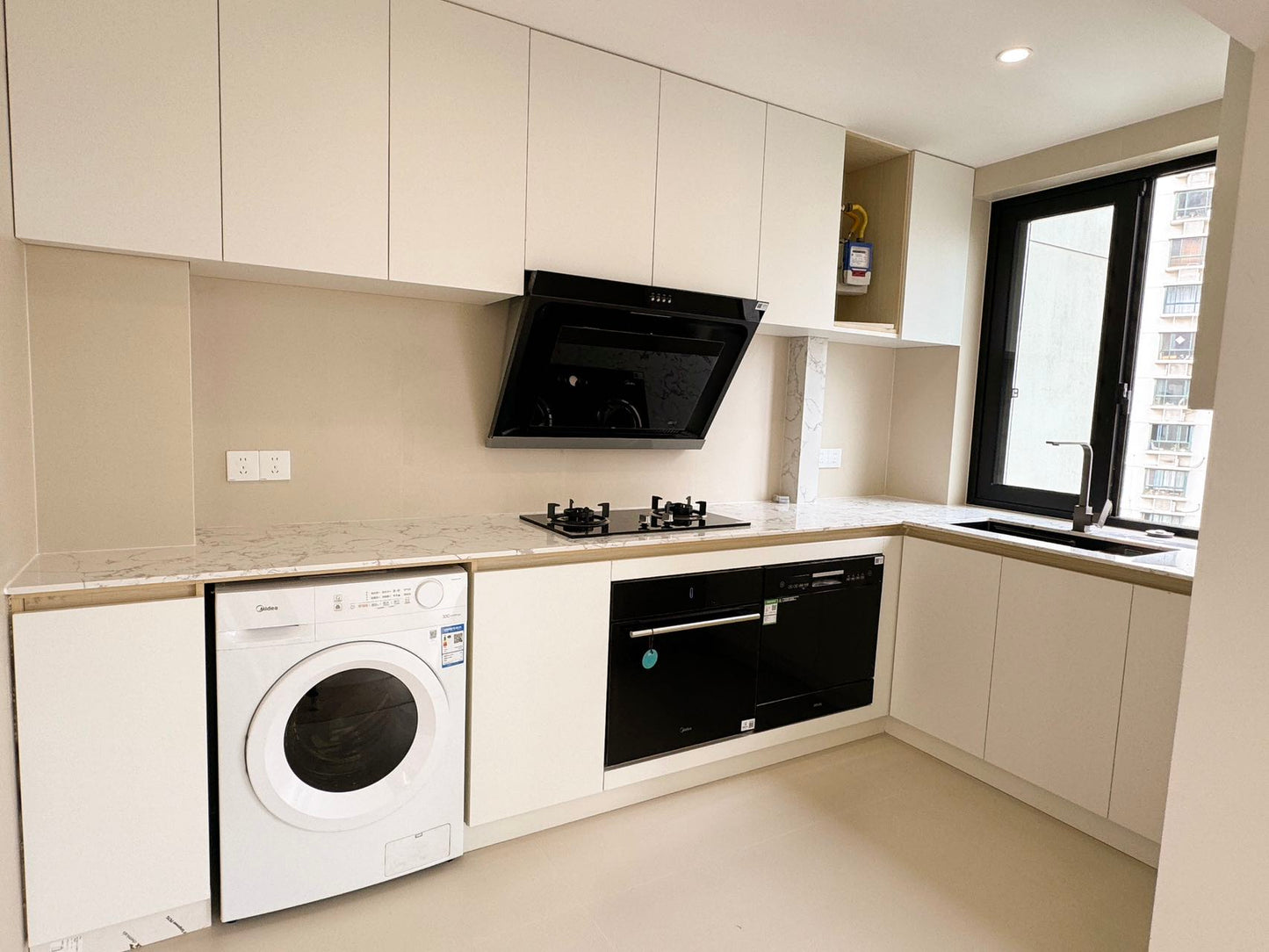 Beautiful 3br apt with river view 圣俪澳门苑3房