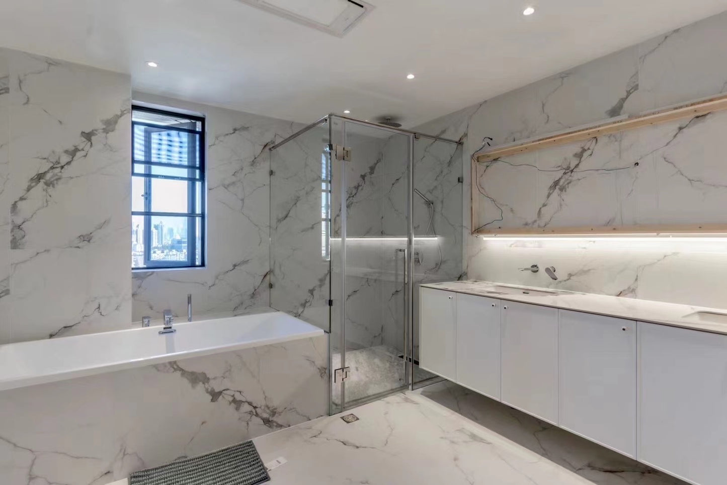 Spaciouse 5+1br with 100sqm roof terrace 虹桥府邸5+1房带100平米露台