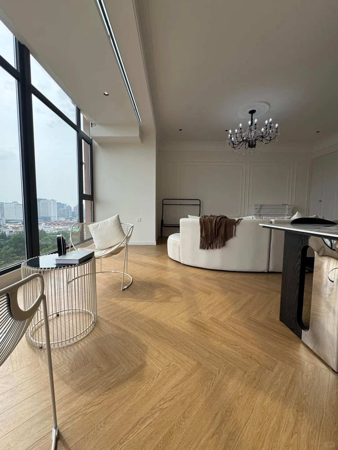 Spaciouse 1br at zhabei park 闸北公园1房