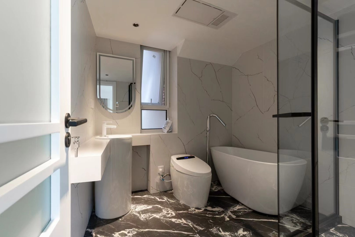 Nice 3br apt near Xintiandi 大同花园3房