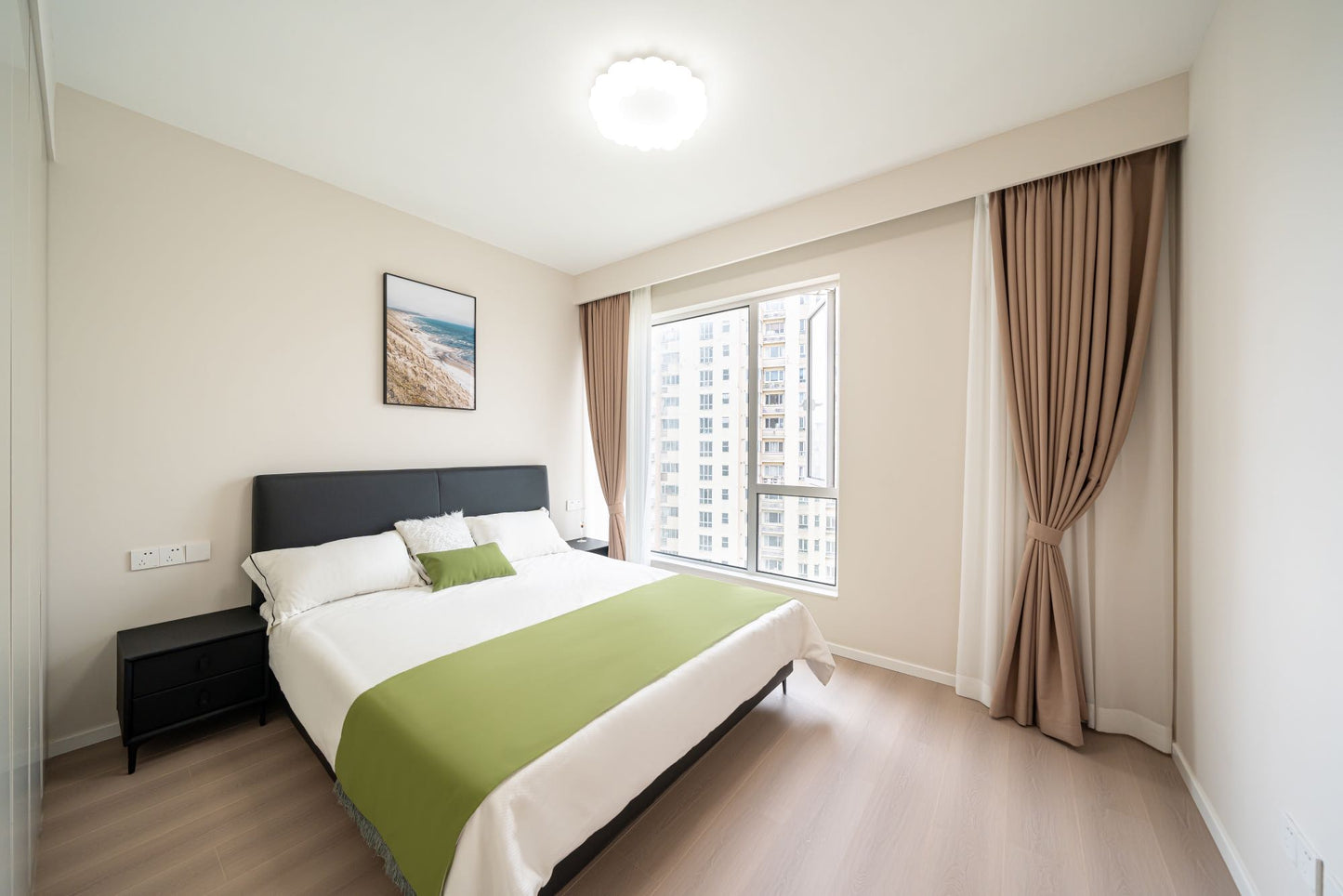 Nice 2br 2baths apt at tianshan oasis riviera 天山河畔2房