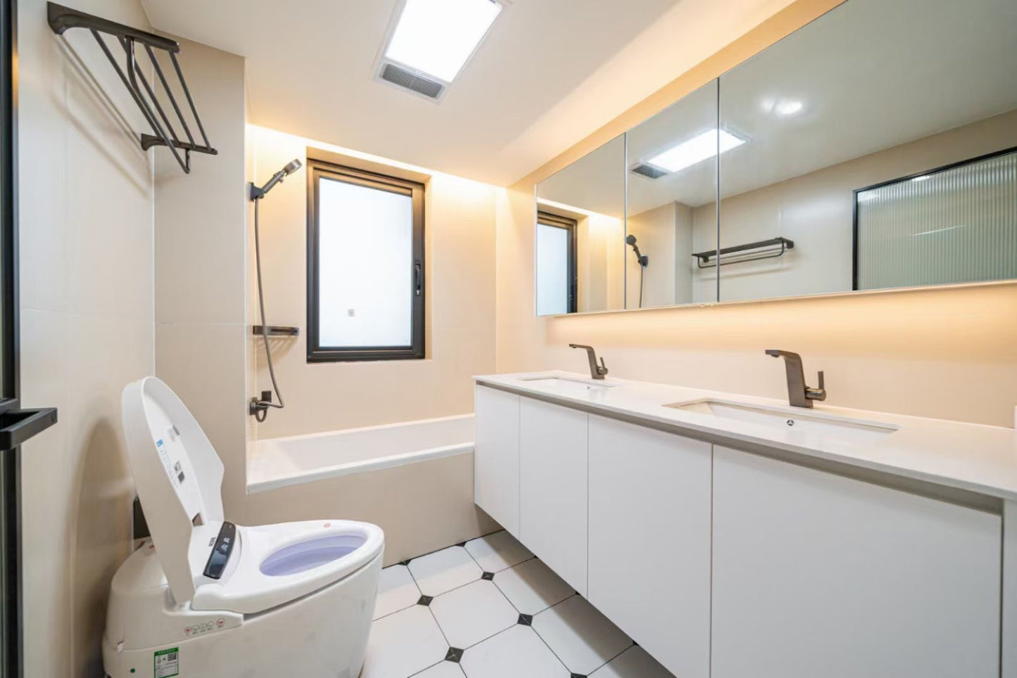 Brand new 3br with river view / Suzhou river 苏堤春晓3房河景