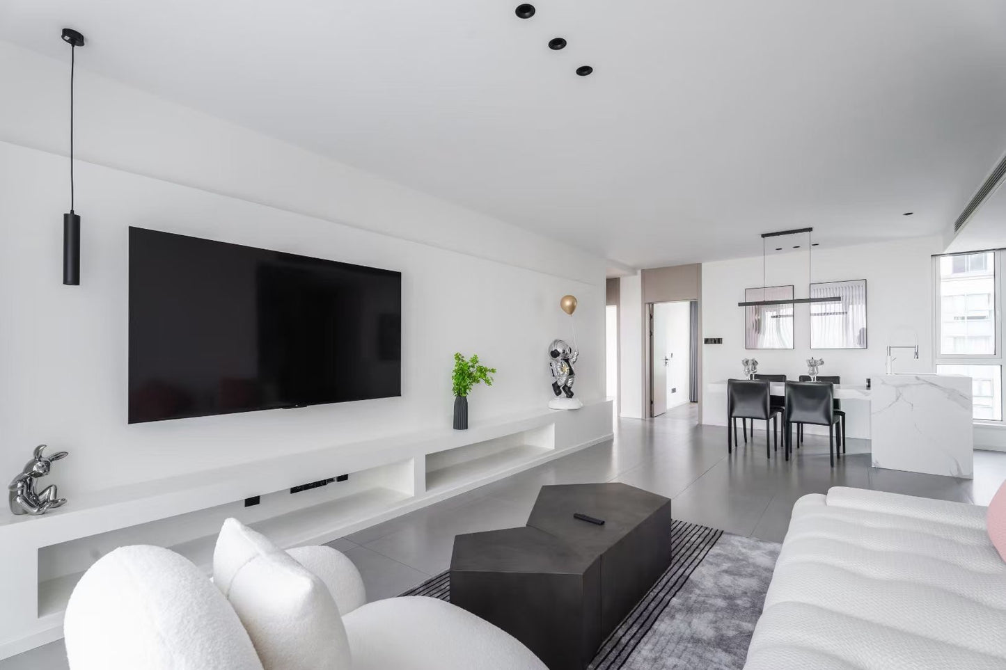 Modern 3br+study / Xujiahui 天际花园3+1房