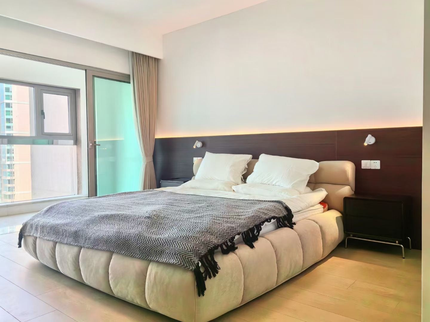 Spacious 4br apt with river view 陆家嘴280平米大平层