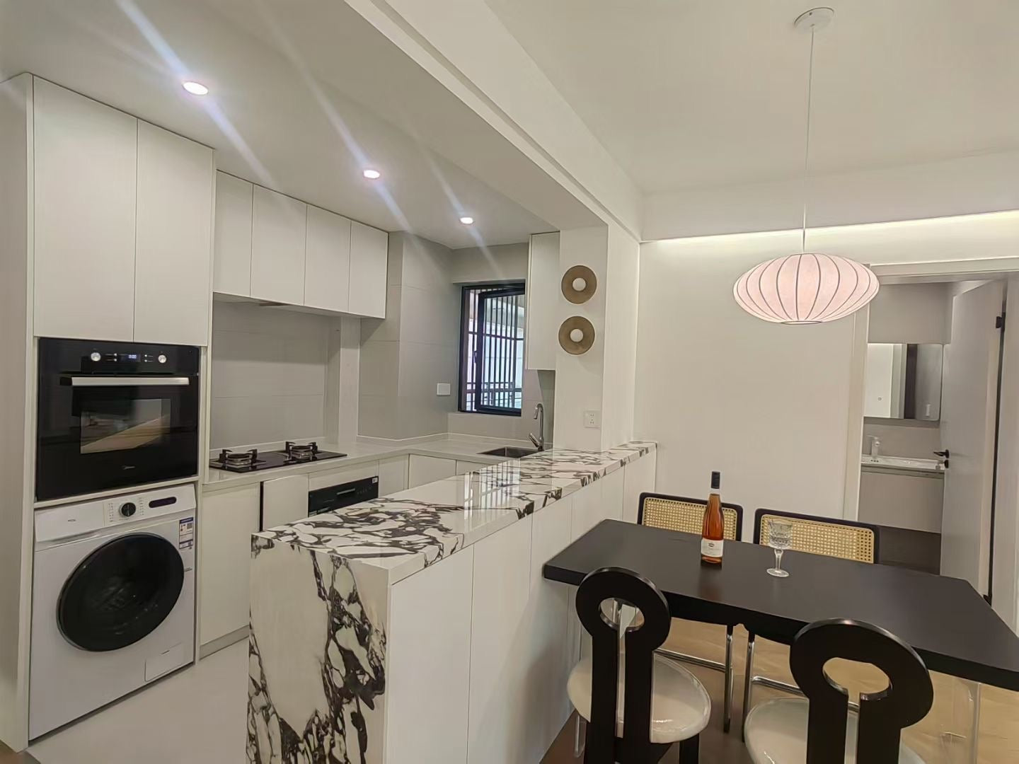 Modern 2br 2bath / Suzhou river 中远两湾城2房